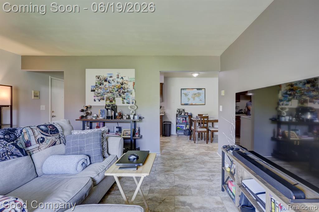 43244 Mound Road, Unit 2 Sterling Heights, MI 48314 - Photo 5 of 23