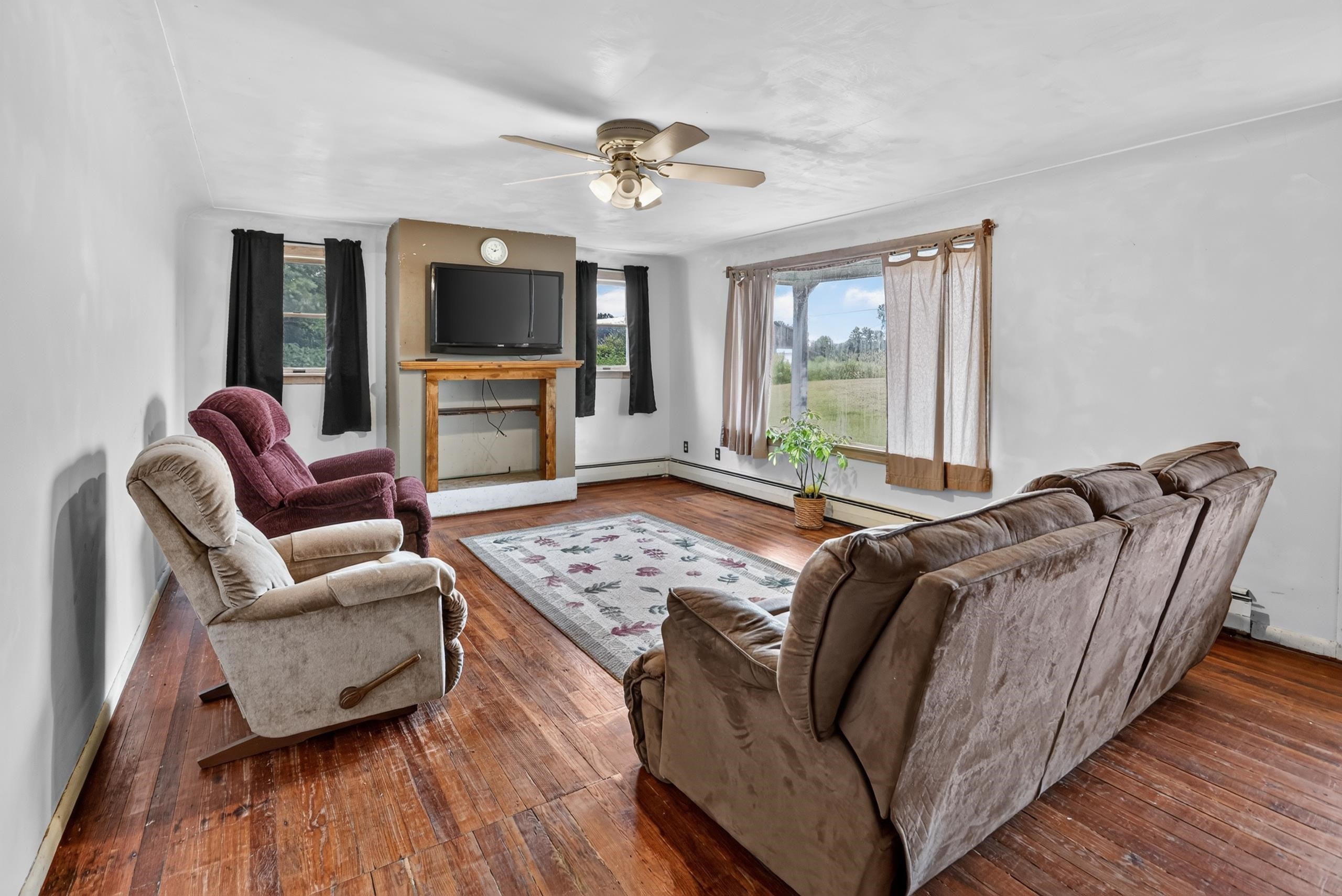 5441 North Huron Road Pinconning, MI 48650 - Photo 3 of 42 Gallery Image 3