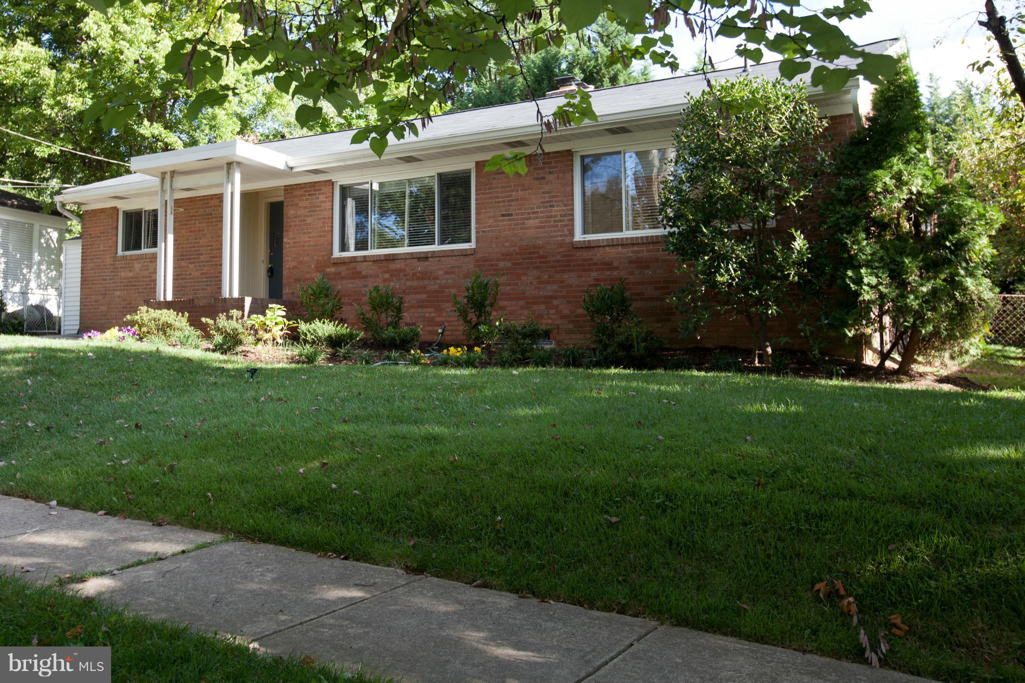 1209 Ballard Street Silver Spring, MD 20910 - Photo 24 of 29 Exterior (Front)