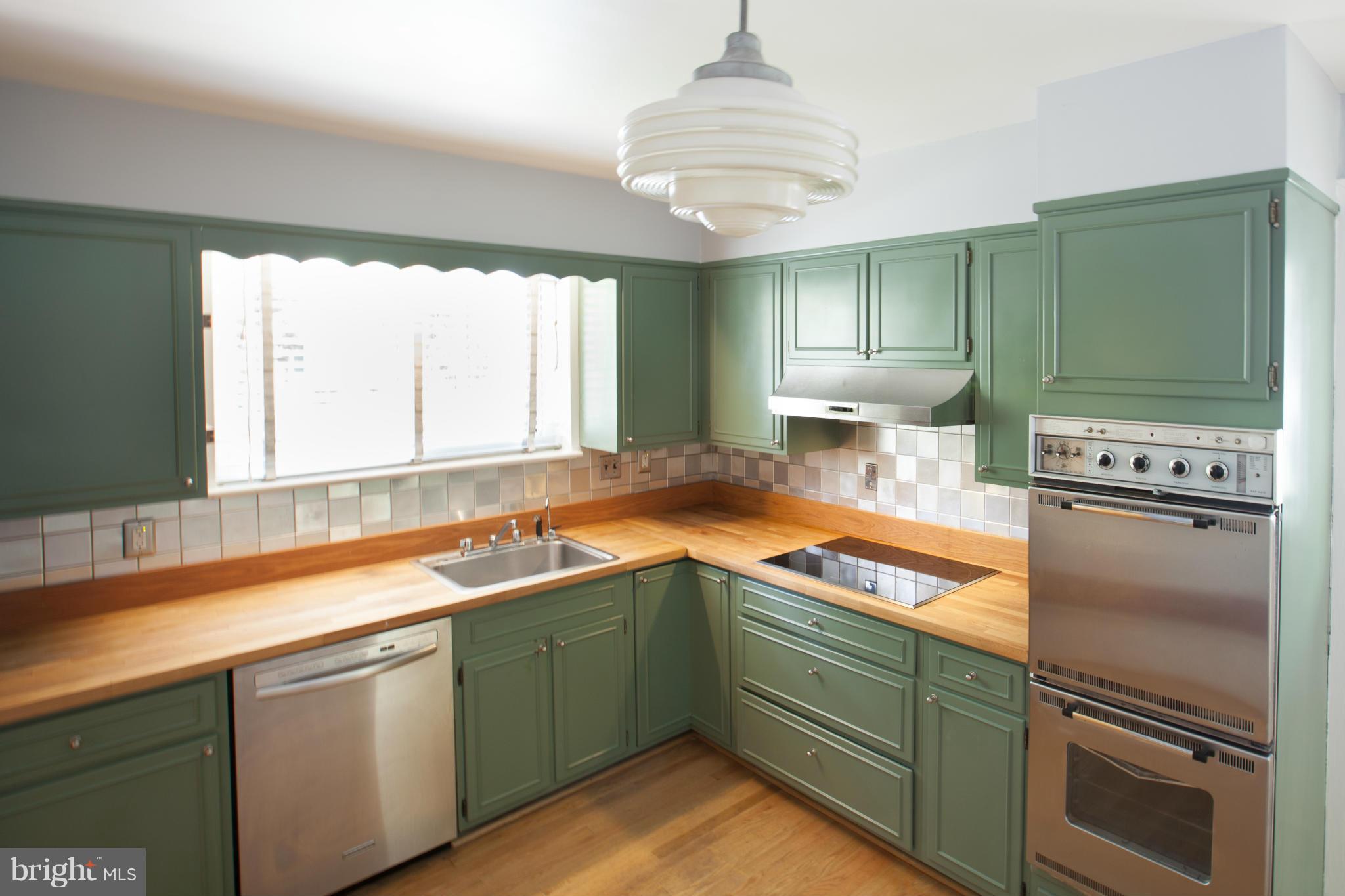 1209 Ballard Street Silver Spring, MD 20910 - Photo 9 of 29 Kitchen