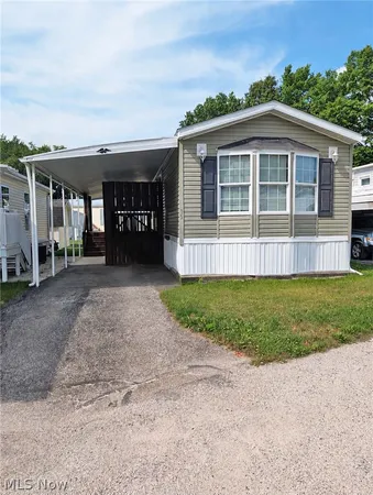 $50,000 | 266 Bender Street Northeast, Unit 15, Navarre, OH 44662