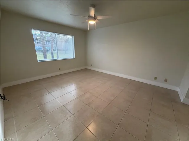 $1,850 | 4210 Looking Glass Lane, Unit 4215, Naples, FL 34112