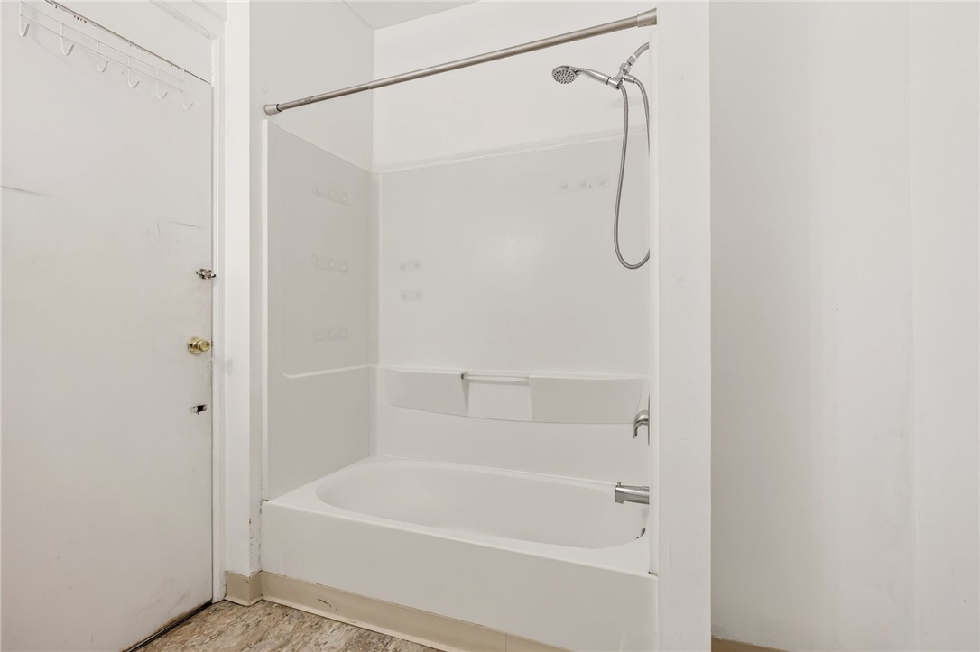 2 Upton Park Rochester, NY 14607 - Photo 17 of 32 Gallery Image 17