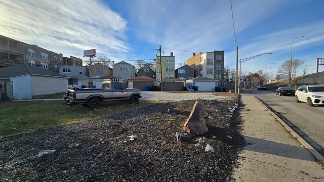 $450,000 | 3100 North Albany Avenue, Chicago, IL 60618