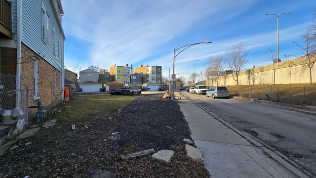 $450,000 | 3100 North Albany Avenue, Chicago, IL 60618