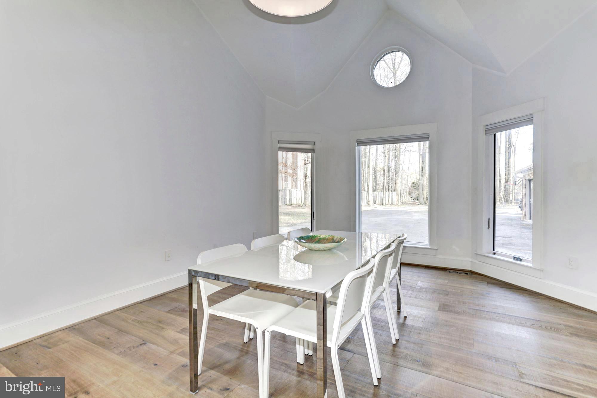 18 Barn Ridge Court Silver Spring, MD 20906 - Photo 12 of 46 Separate Dinning Room