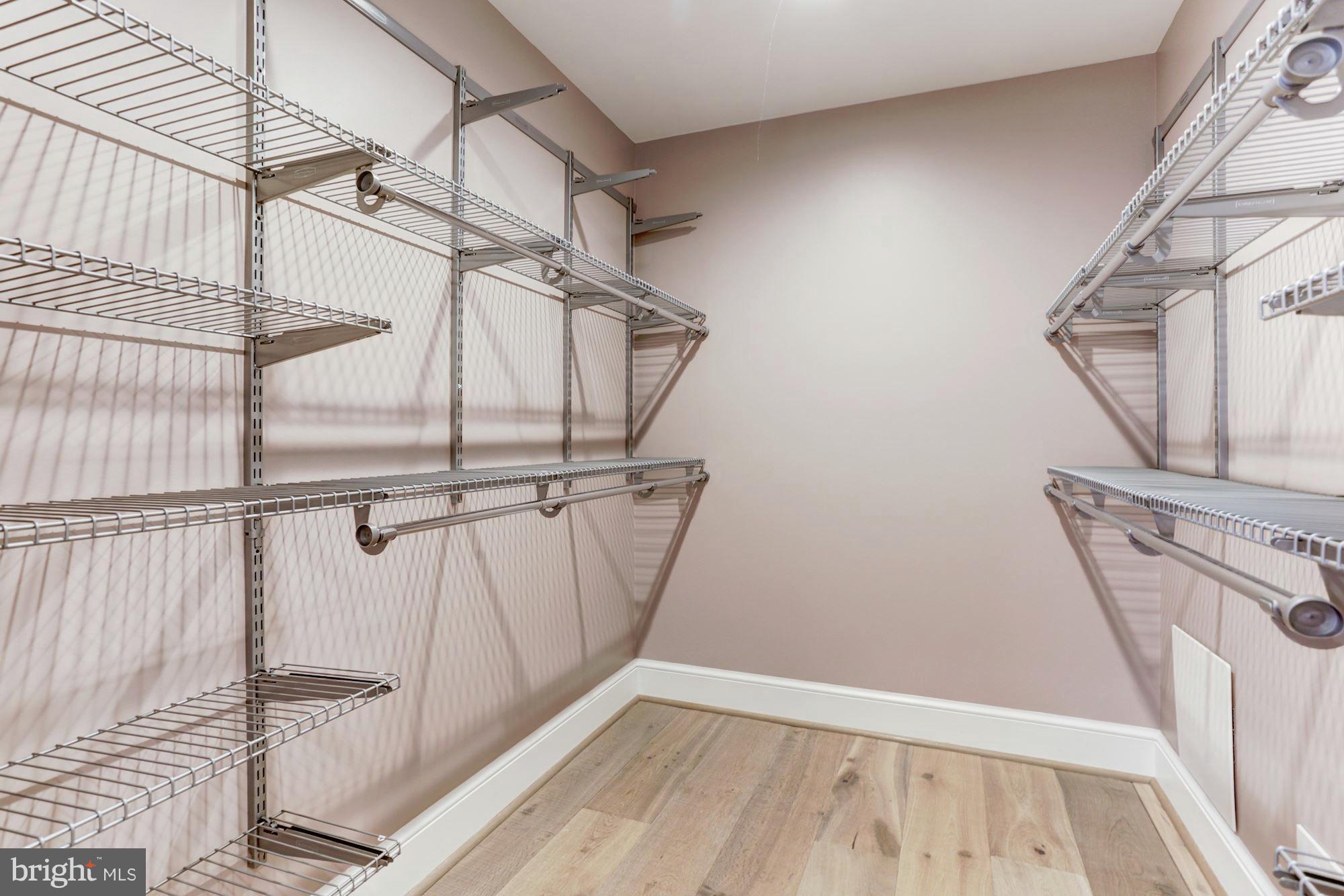 18 Barn Ridge Court Silver Spring, MD 20906 - Photo 25 of 46 Walk-in closets