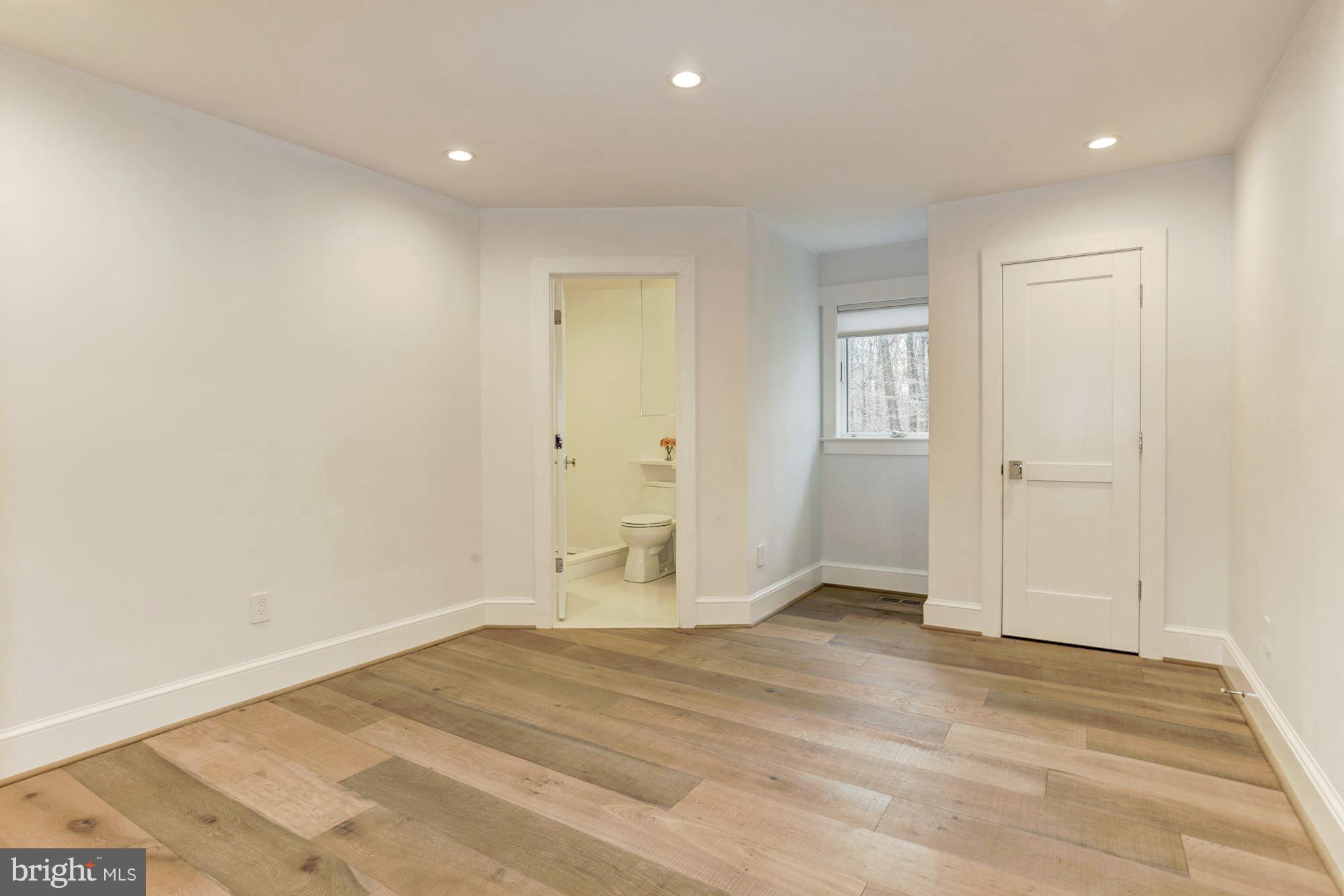 18 Barn Ridge Court Silver Spring, MD 20906 - Photo 27 of 46 Each bedroom has a private full bath