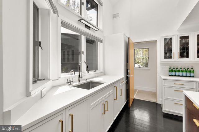 $2,665,000 | 1934 Massachusetts Avenue, McLean, VA 22101