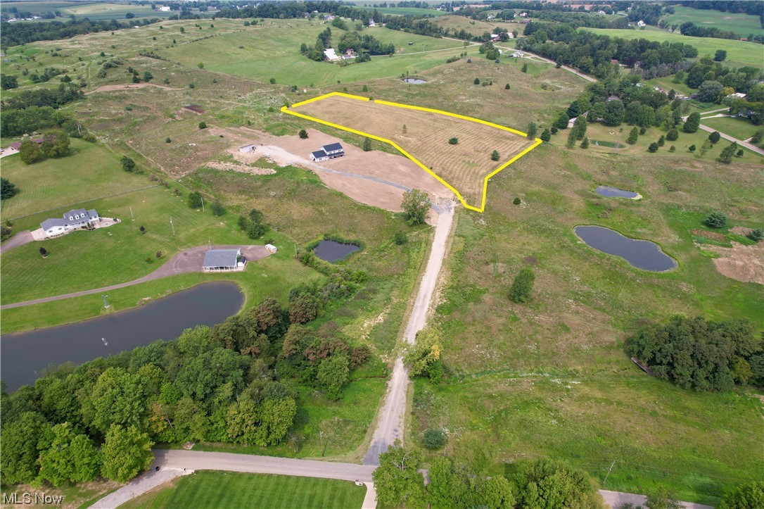 Murray Road Northwest Dover, OH 44622 - Photo 2 of 11 Birds eye view of property