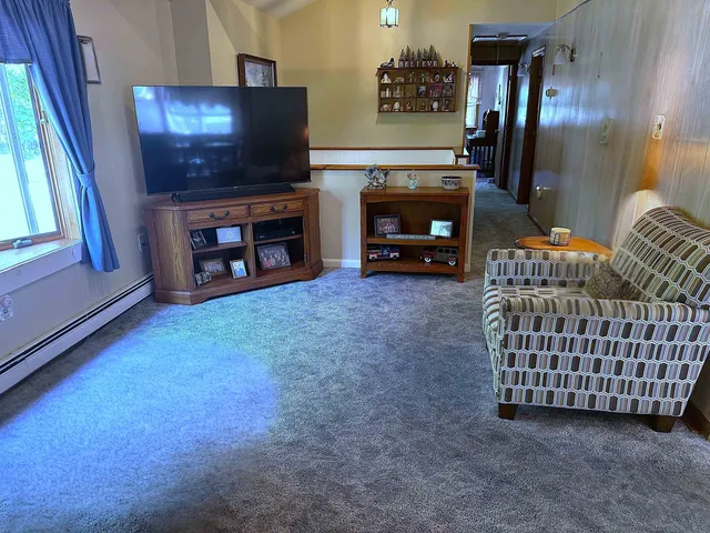 $525,000 | 17 Maplewood Avenue, Rochester, NH 03867