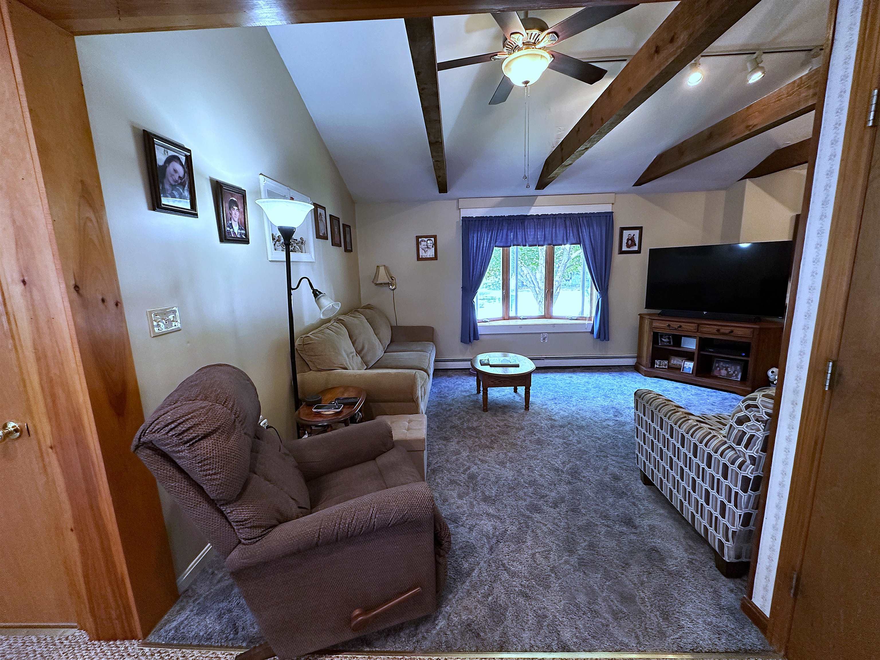 17 Maplewood Avenue Rochester, NH 03867 - Photo 15 of 60