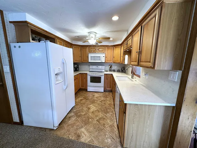 $525,000 | 17 Maplewood Avenue, Rochester, NH 03867