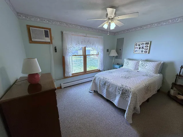 $525,000 | 17 Maplewood Avenue, Rochester, NH 03867