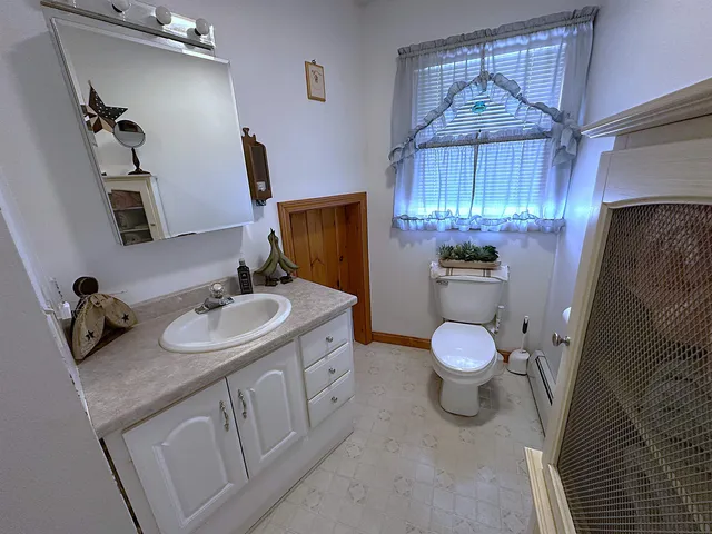 $525,000 | 17 Maplewood Avenue, Rochester, NH 03867