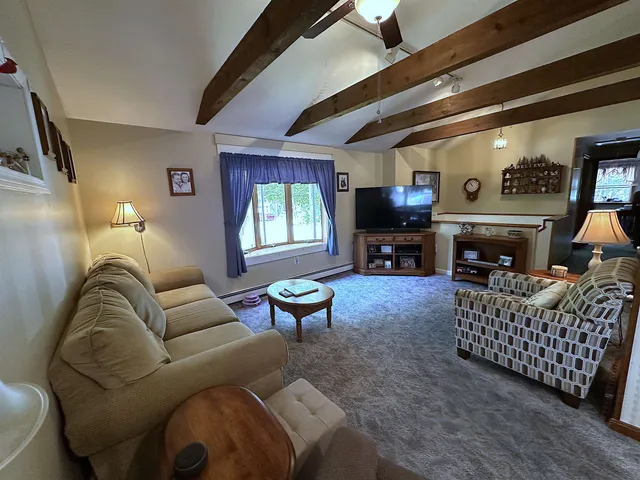 $525,000 | 17 Maplewood Avenue, Rochester, NH 03867