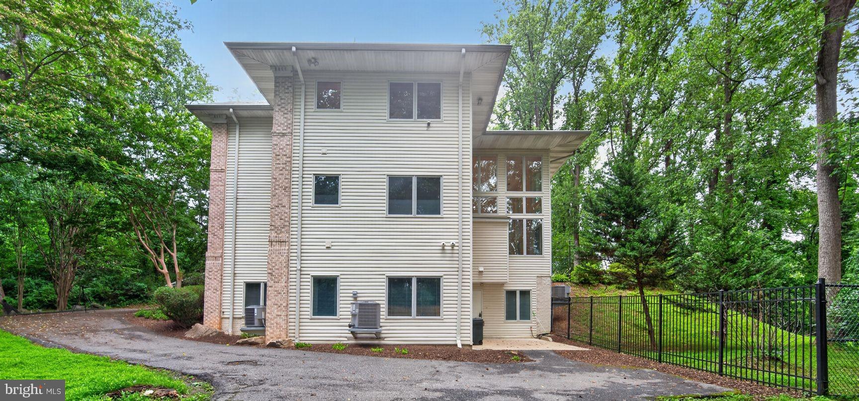 8309 Old Seven Locks Road Bethesda, MD 20817 - Photo 72 of 78 ADU/In-law suite entrance