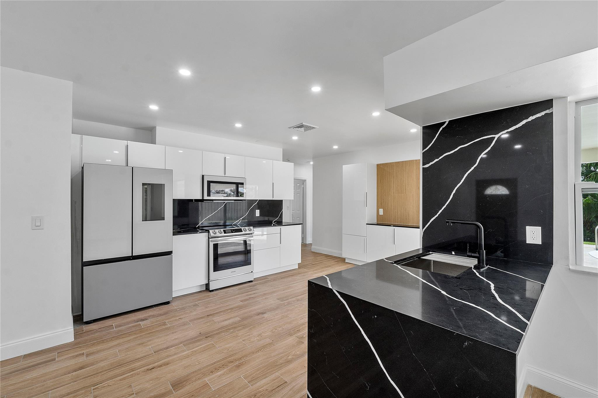 400 Southwest 9th Avenue Boca Raton, FL 33486 - Photo 19 of 35 Photo 19