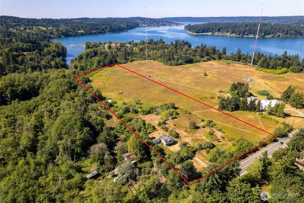 $480,000 | 22841 Dockton Road Southwest, Vashon, WA 98070