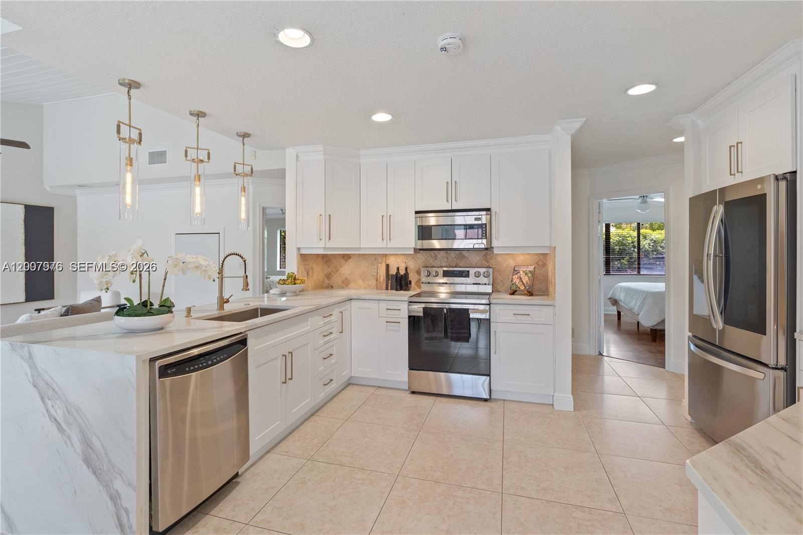 2900 Northwest 25th Way Boca Raton, FL 33434 - Photo 11 of 36