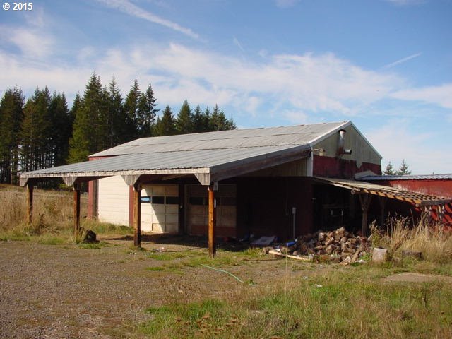 32703 Southeast Doyle Road Estacada, OR 97023 - Photo 2 of 7 Gallery Image 2