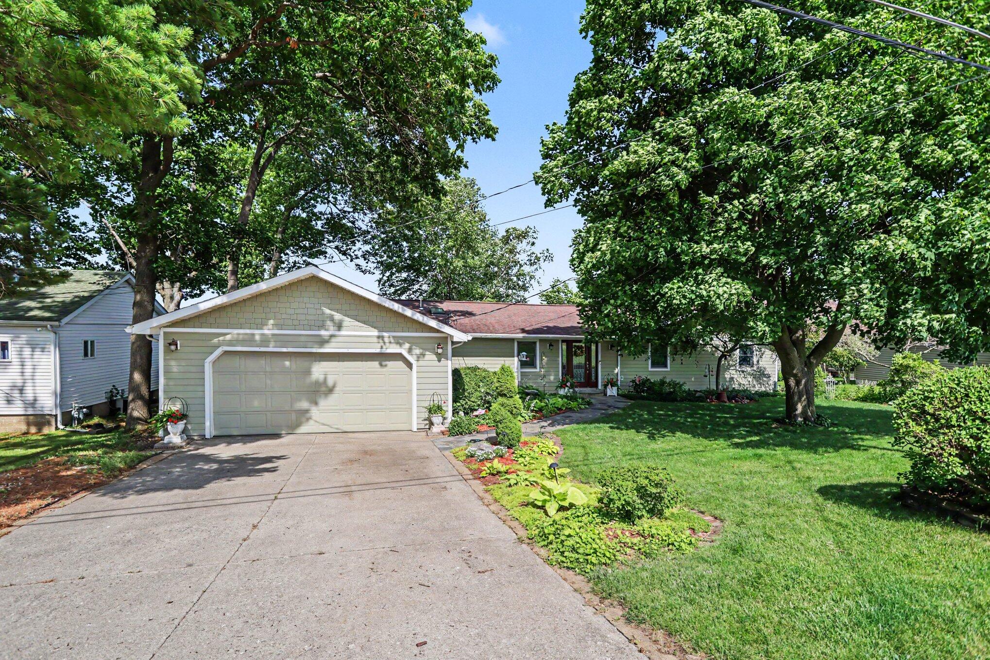 58929 Yeatter Road Colon, MI 49040 - Photo 2 of 36 002_file_7965