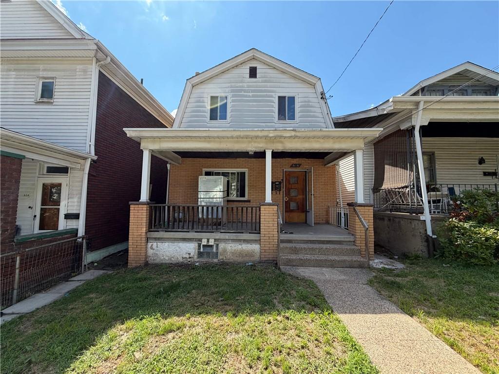 818 Lamont Street McKees Rocks, PA 15136 - Photo 1 of 36 Gallery Image 1