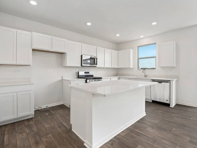 $499,900 | 1814 Peyton Terrace, Shorewood, IL 60404