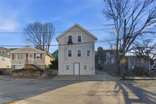 $575,000 | 35 Gray Street, Providence, RI 02909