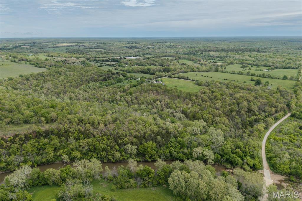 81 Indian Crk Loop Buffalo, MO 65622 - Photo 9 of 39