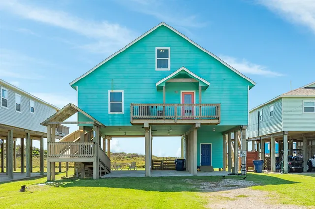 $729,900 | 510 Point Lookout, Surfside Beach, TX 77541