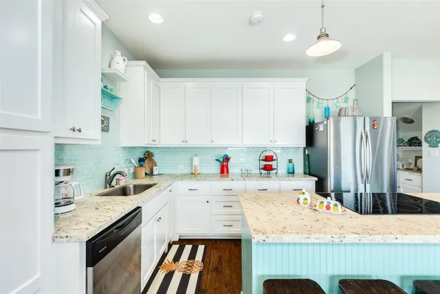 $729,900 | 510 Point Lookout, Surfside Beach, TX 77541