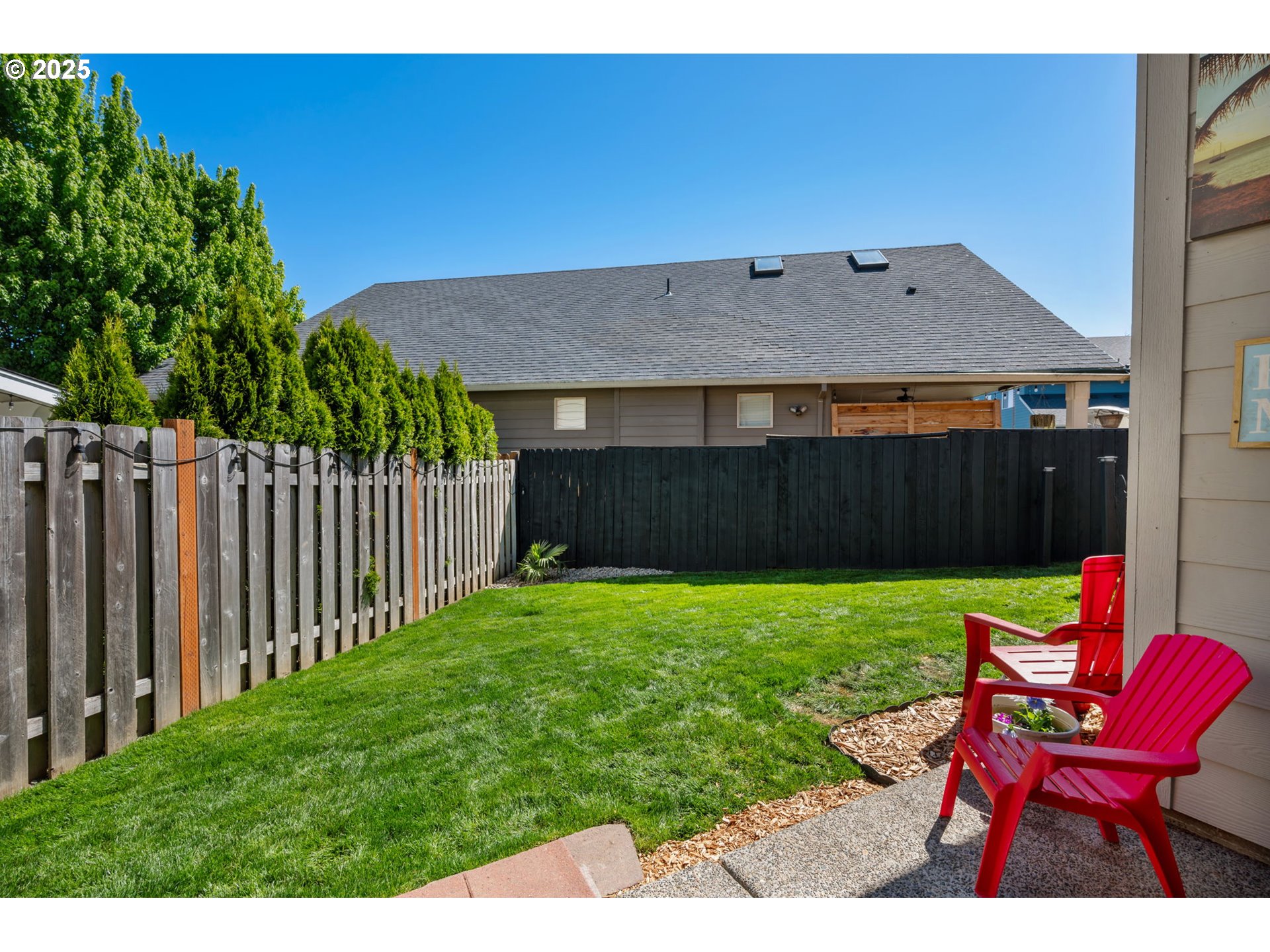 2820 Southeast Baker Avenue Gresham, OR 97080 - Photo 26 of 33 a view of backyard with seating space