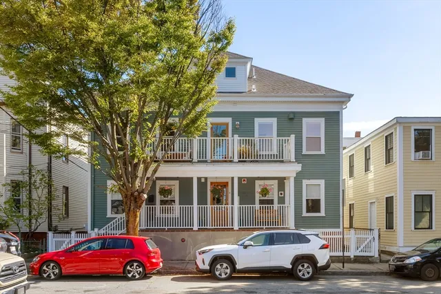 $3,650 | 5 Granite Street, Unit 2R, Somerville, MA 02143