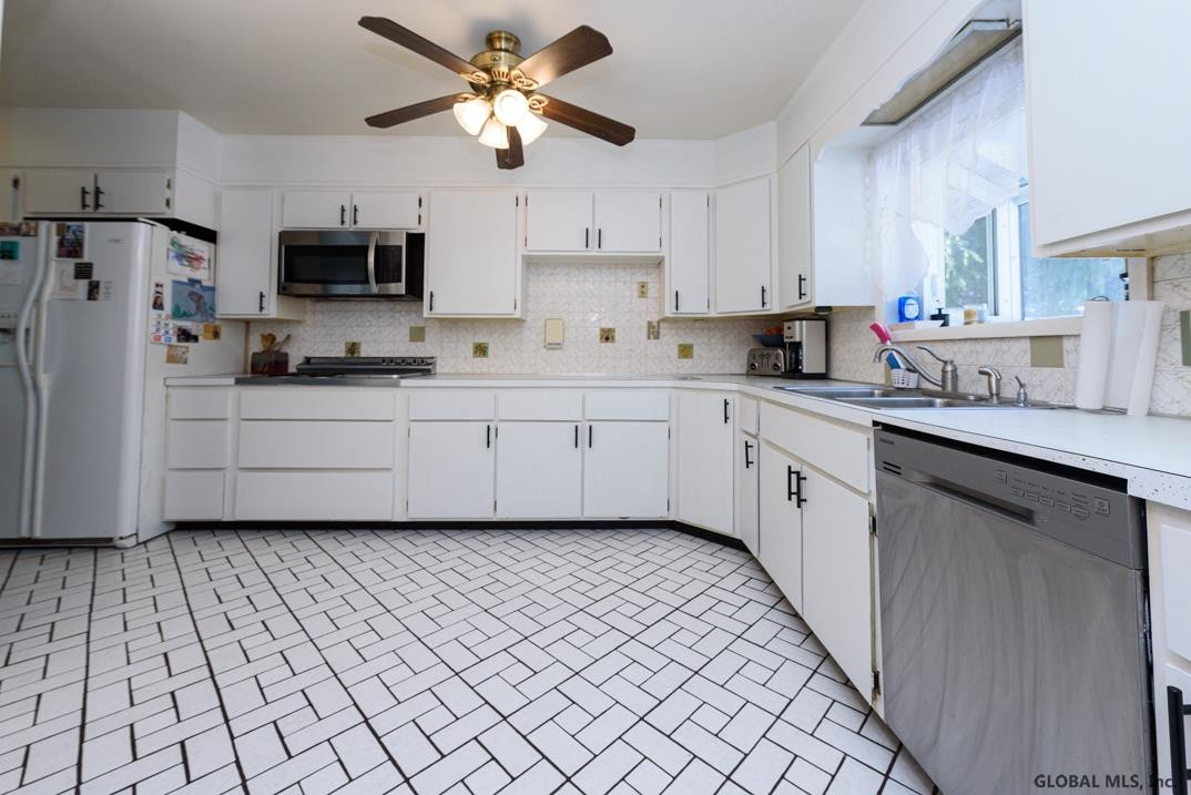 48 Lisha Kill Road Colonie, NY 12205 - Photo 6 of 21 Photo 7