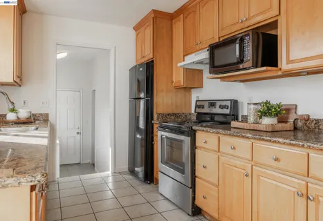 $925,000 | 15016 Fleming Street, San Leandro, CA 94579