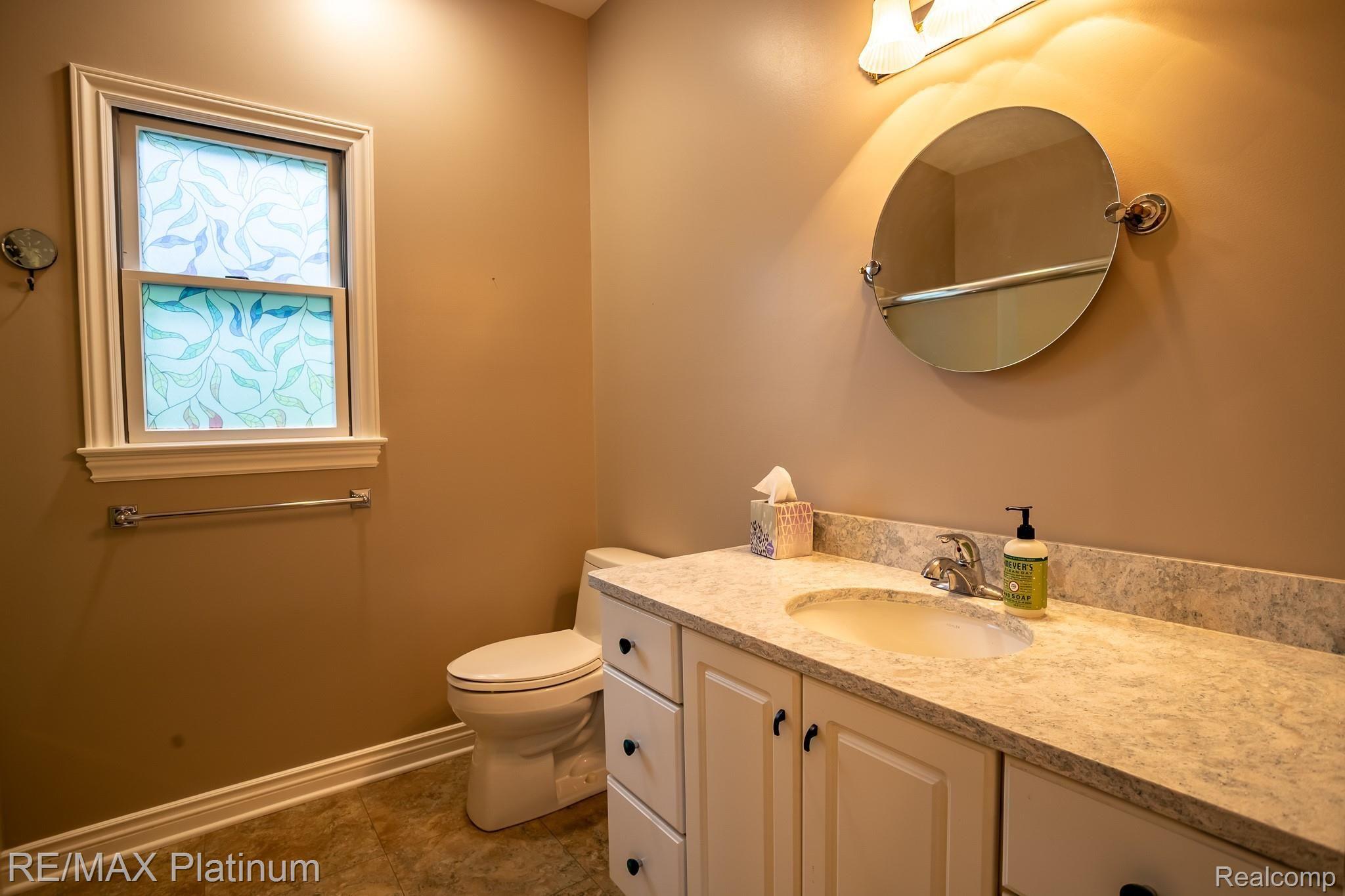 4871 Pratt Road Ann Arbor, MI 48103 - Photo 35 of 67 IMG_7082-HDR.jpg