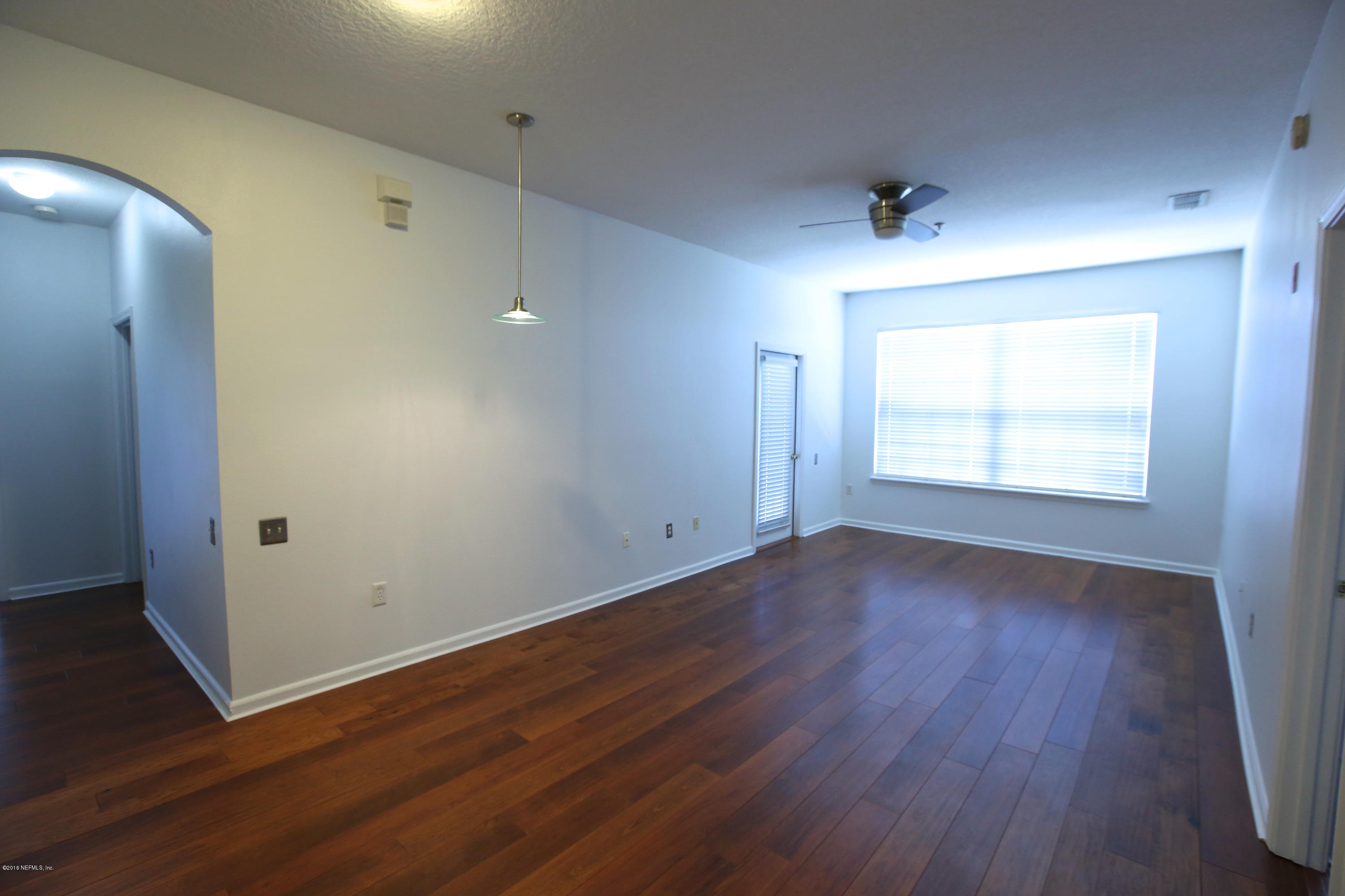 10550 Baymeadows Road, Unit 714 Jacksonville, FL 32256 - Photo 14 of 38 FAMILY ROOM