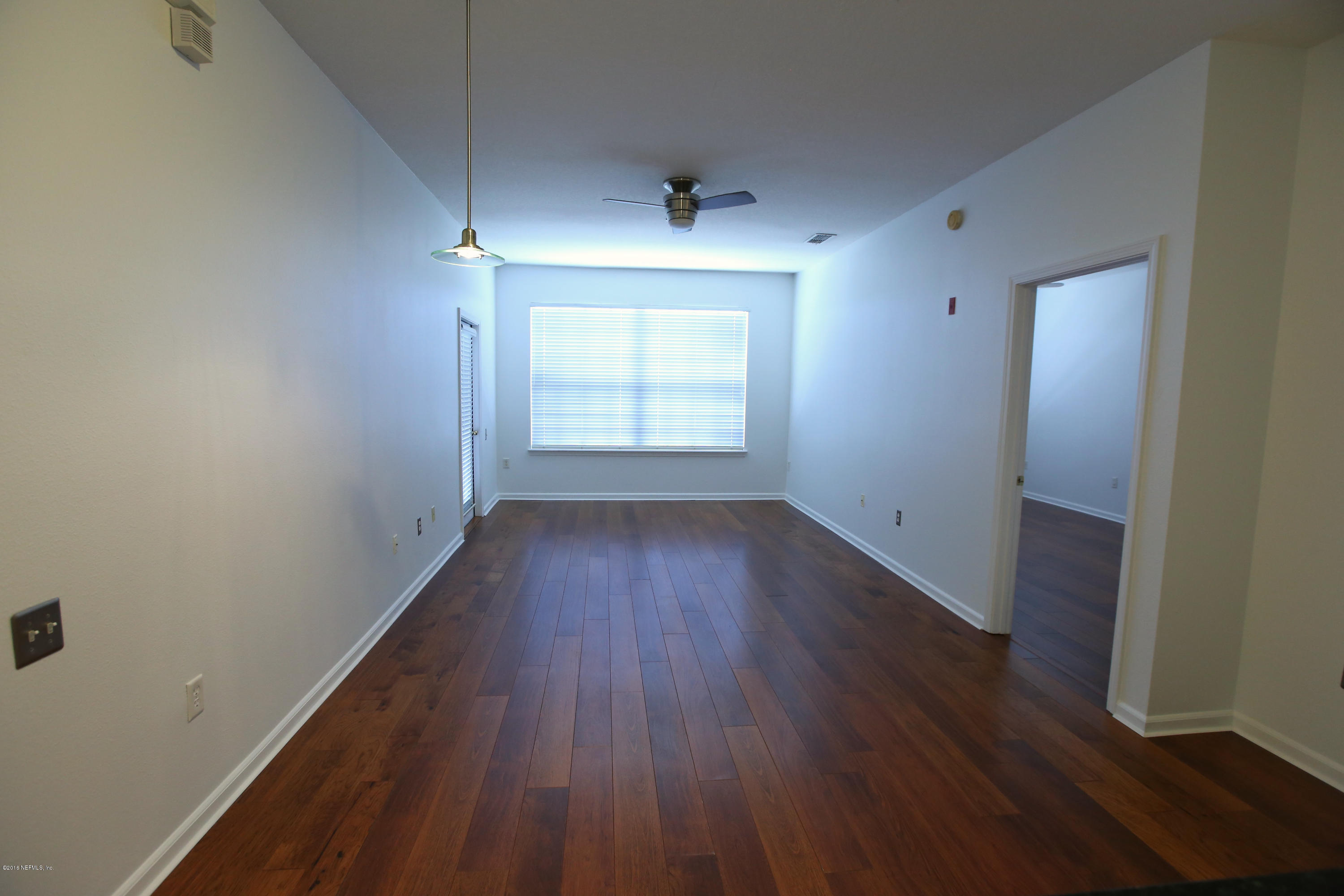 10550 Baymeadows Road, Unit 714 Jacksonville, FL 32256 - Photo 16 of 38 FAMILY ROOM