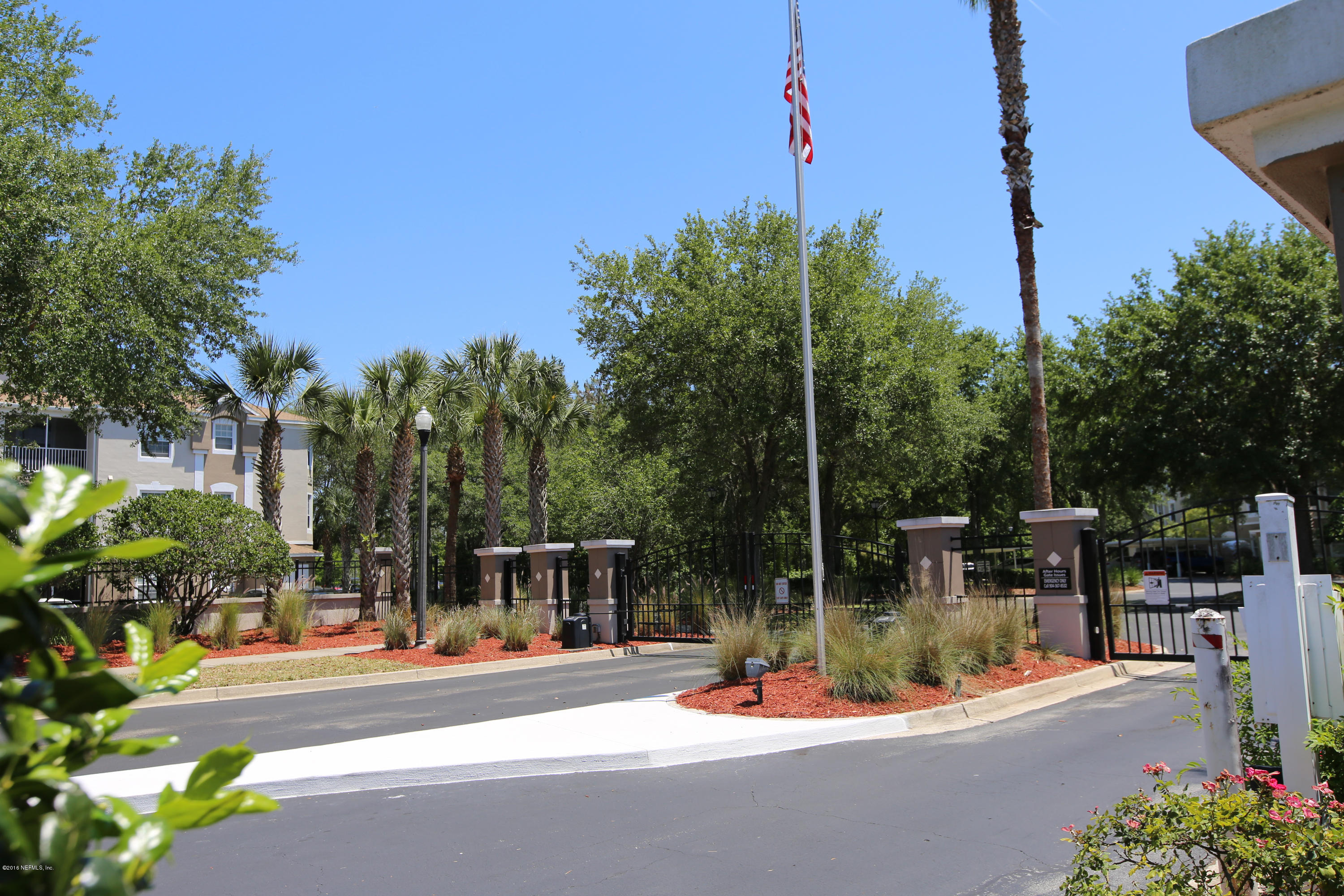 10550 Baymeadows Road, Unit 714 Jacksonville, FL 32256 - Photo 32 of 38 GATE ENTRANCE