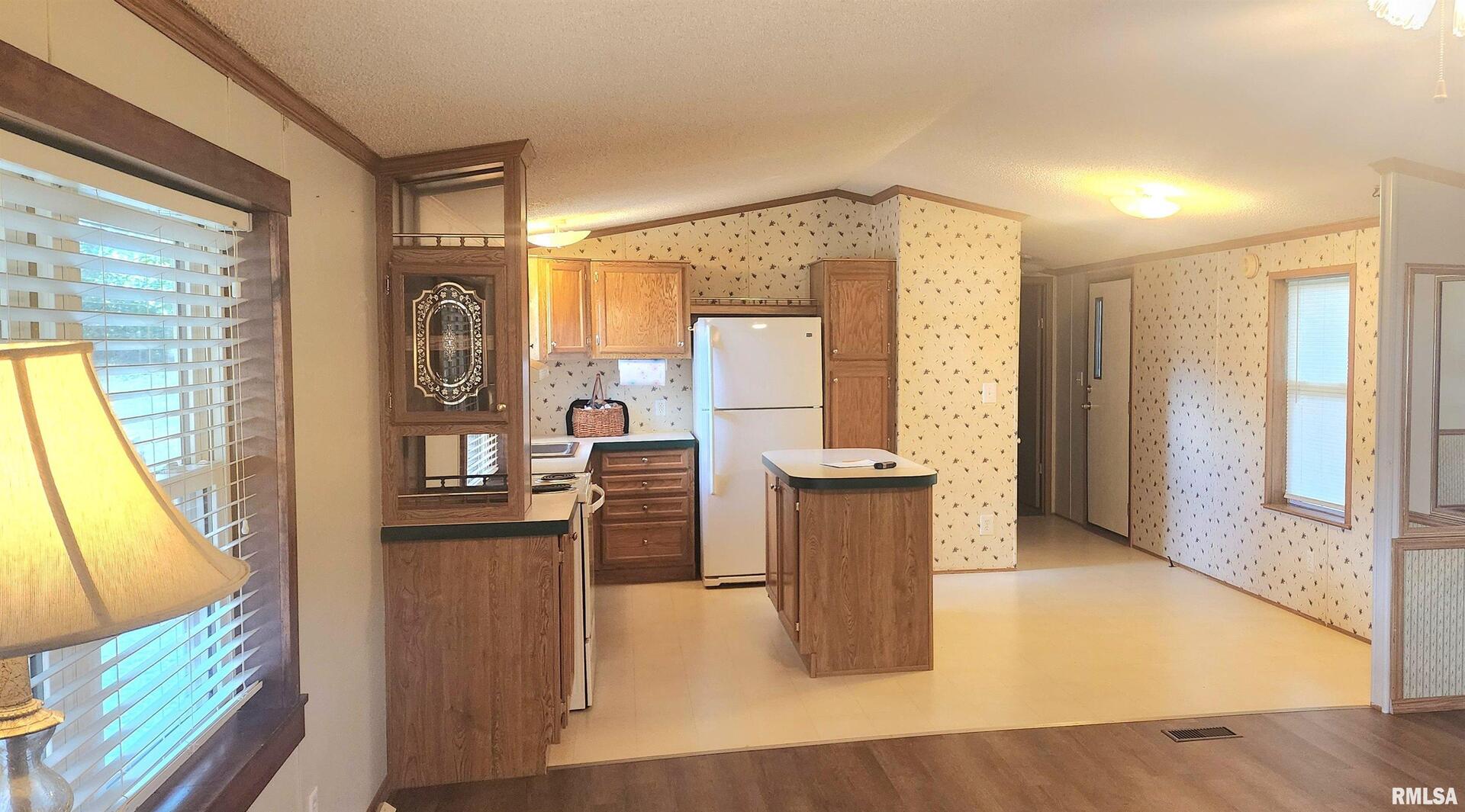 210 East Old Plank Road Chester, IL 62233 - Photo 8 of 30 Gallery Image 8