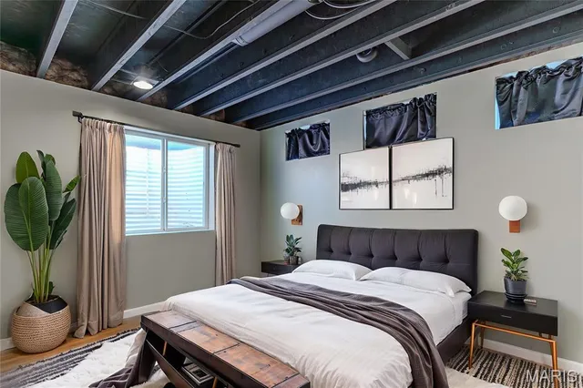 $355,000 | 1042 Palisades Lane, Pacific, MO 63069