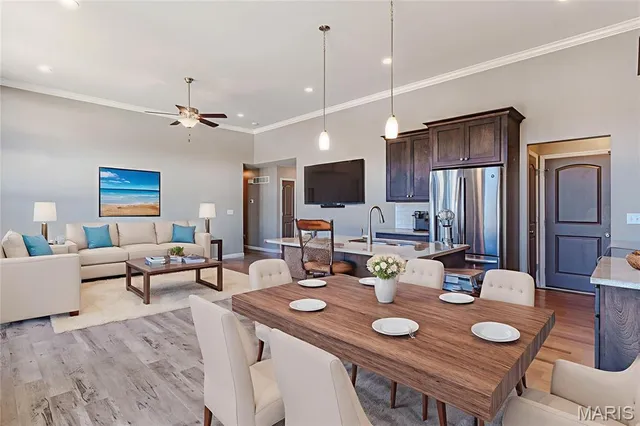 $355,000 | 1042 Palisades Lane, Pacific, MO 63069