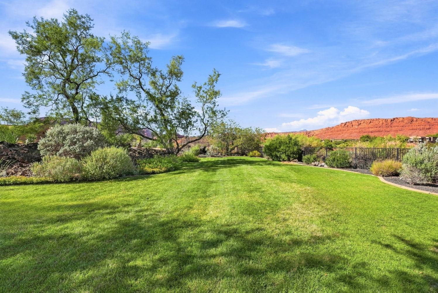 2386 Chaco Trail St. George, UT 84770 - Photo 30 of 38 030-038-webormlsDSC 09012-1498x1000