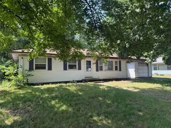$154,900 | 235 Connecticut Drive, Portage, MI 49024
