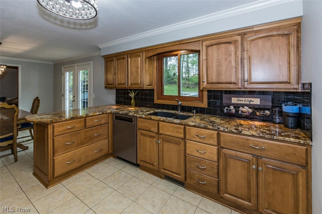 5321 Swepstone Street Northwest Canton, OH 44708 - Photo 10 of 31
