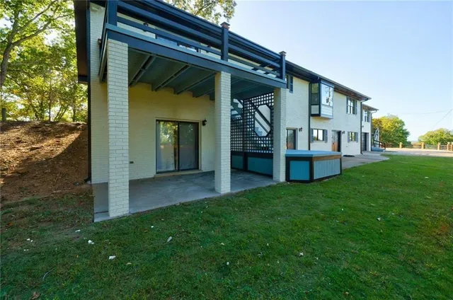 $1,699,000 | 2316 Mountain Crest Place, Gainesville, GA 30501