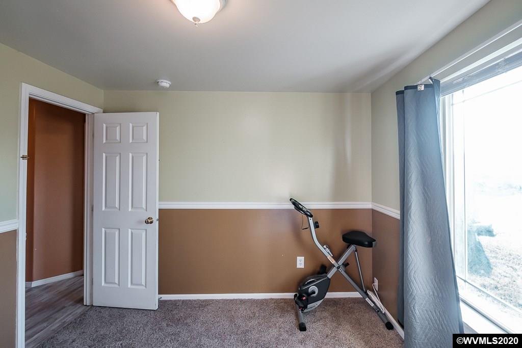 2477 Boston Street Southeast Albany, OR 97322 - Photo 20 of 35