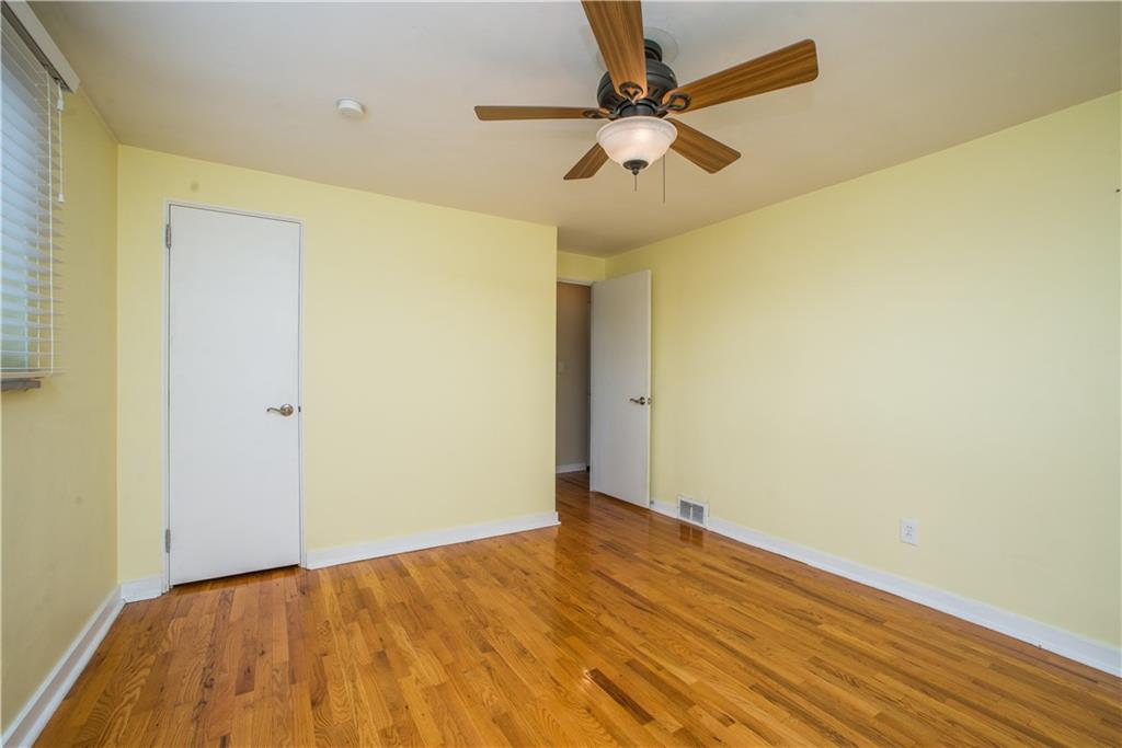 3730 Willett Road Pittsburgh, PA 15227 - Photo 11 of 25