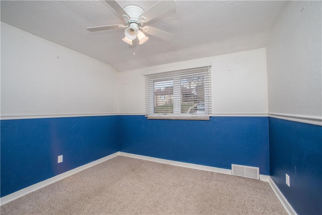 3730 Willett Road Pittsburgh, PA 15227 - Photo 14 of 25